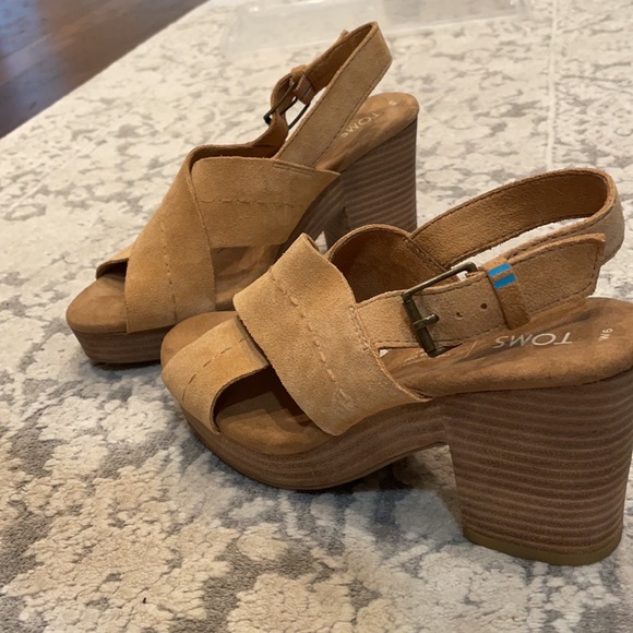 NWOT Tom’s sandal size 6 cognac - Picture 2 of 6